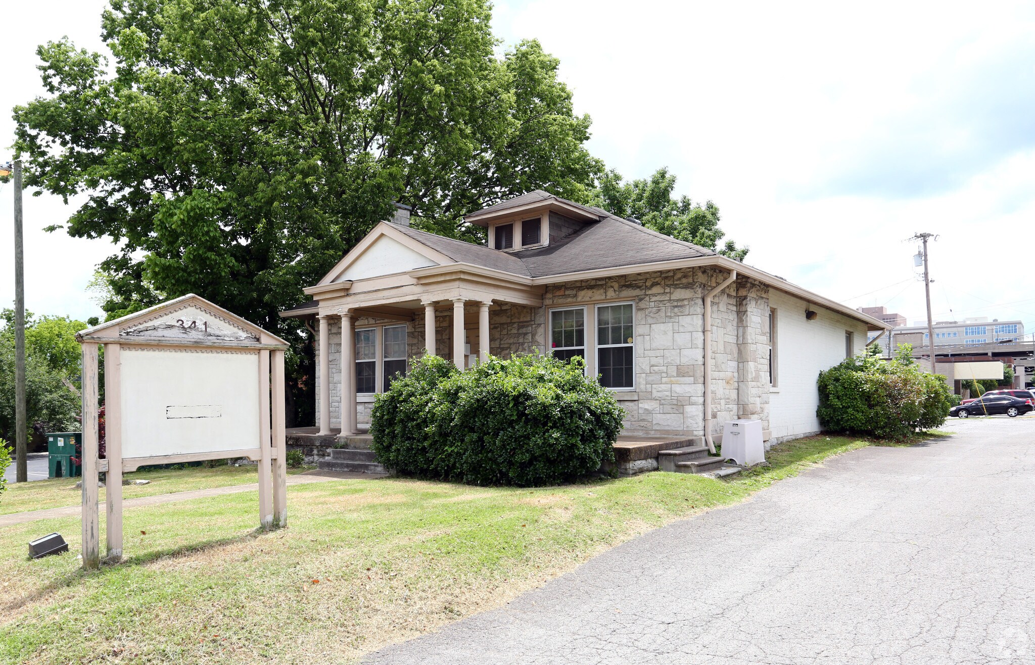 341 21st Ave N, Nashville, TN à vendre Photo principale– Image 1 sur 13
