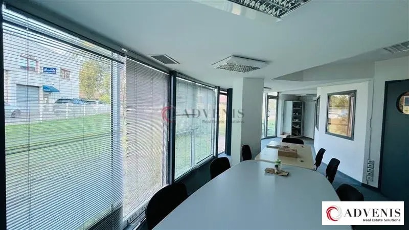 Bureau dans Gradignan à louer - Photo de l’immeuble – Image 3 sur 10