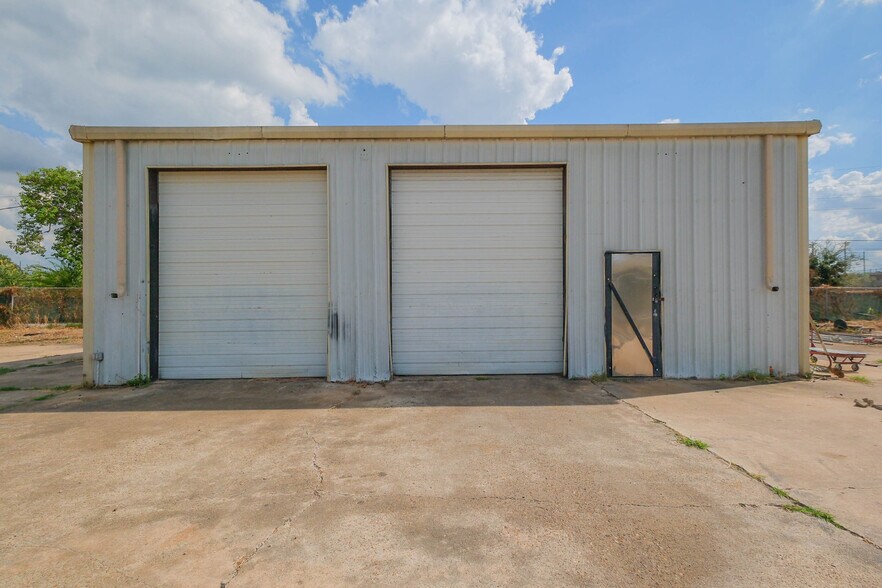 7830 Highway 90, Sugar Land, TX à louer - Photo de l’immeuble – Image 2 sur 12