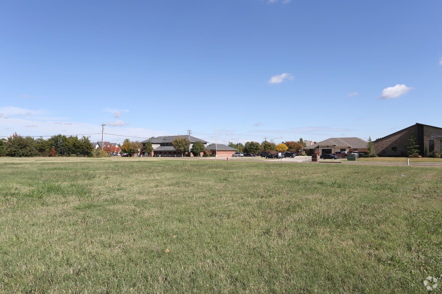 580 Merchant Dr, Norman, OK à vendre - Photo de l’immeuble – Image 3 sur 4