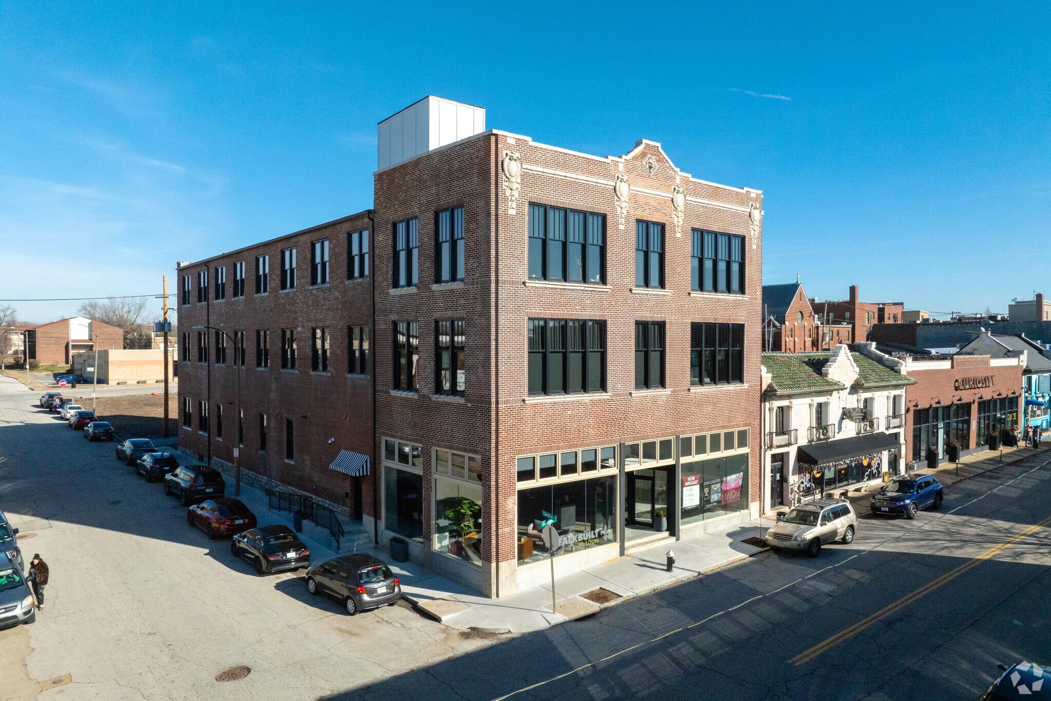 3041-3043 Locust St, Saint Louis, MO à louer Photo principale– Image 1 sur 20