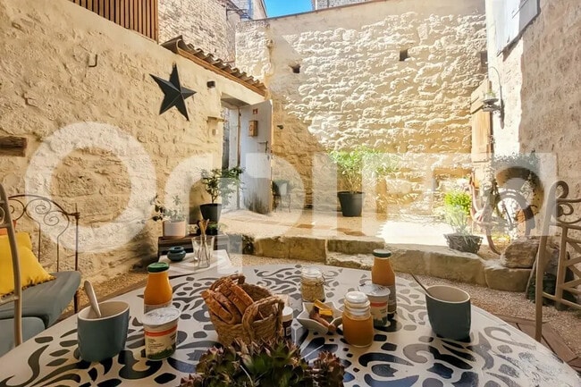 Plus de détails pour Local d’activités à vendre