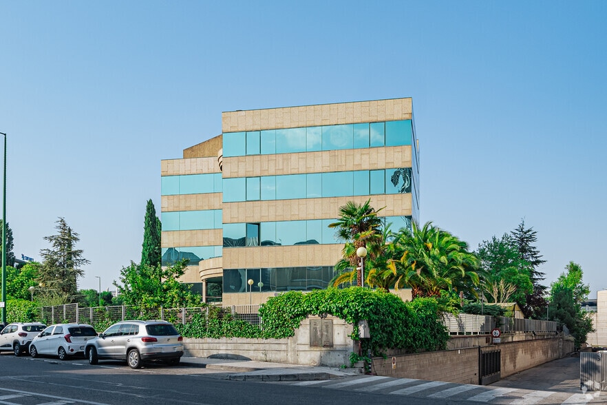 Avenida de Europa, 12, Alcobendas, Madrid à louer - Photo de l’immeuble – Image 2 sur 3