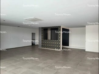 Plus de détails pour Local commercial à louer