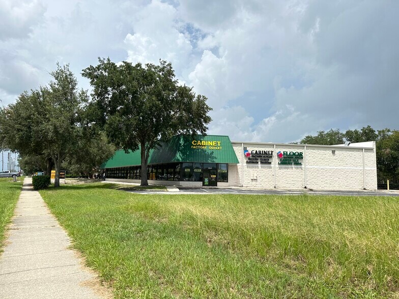 2607-2631 Enterprise Rd, Orange City, FL à louer - Photo de l’immeuble – Image 2 sur 4