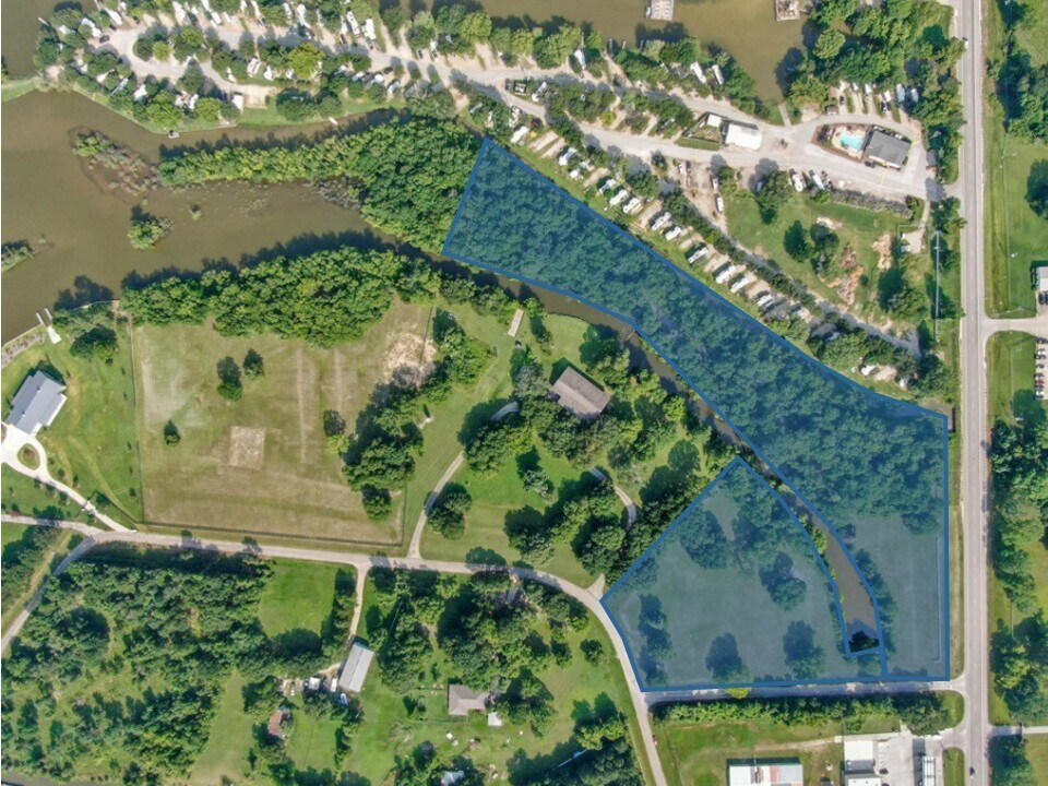 12159 FM 830 Rd, Willis, TX à vendre Photo de l’immeuble– Image 1 sur 17