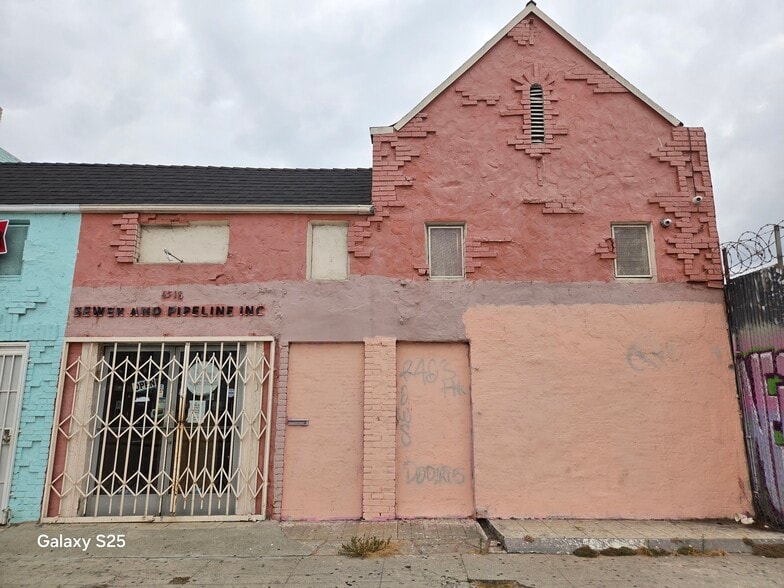 4520 S Western Ave, Los Angeles, CA à vendre - Photo principale – Image 1 sur 22