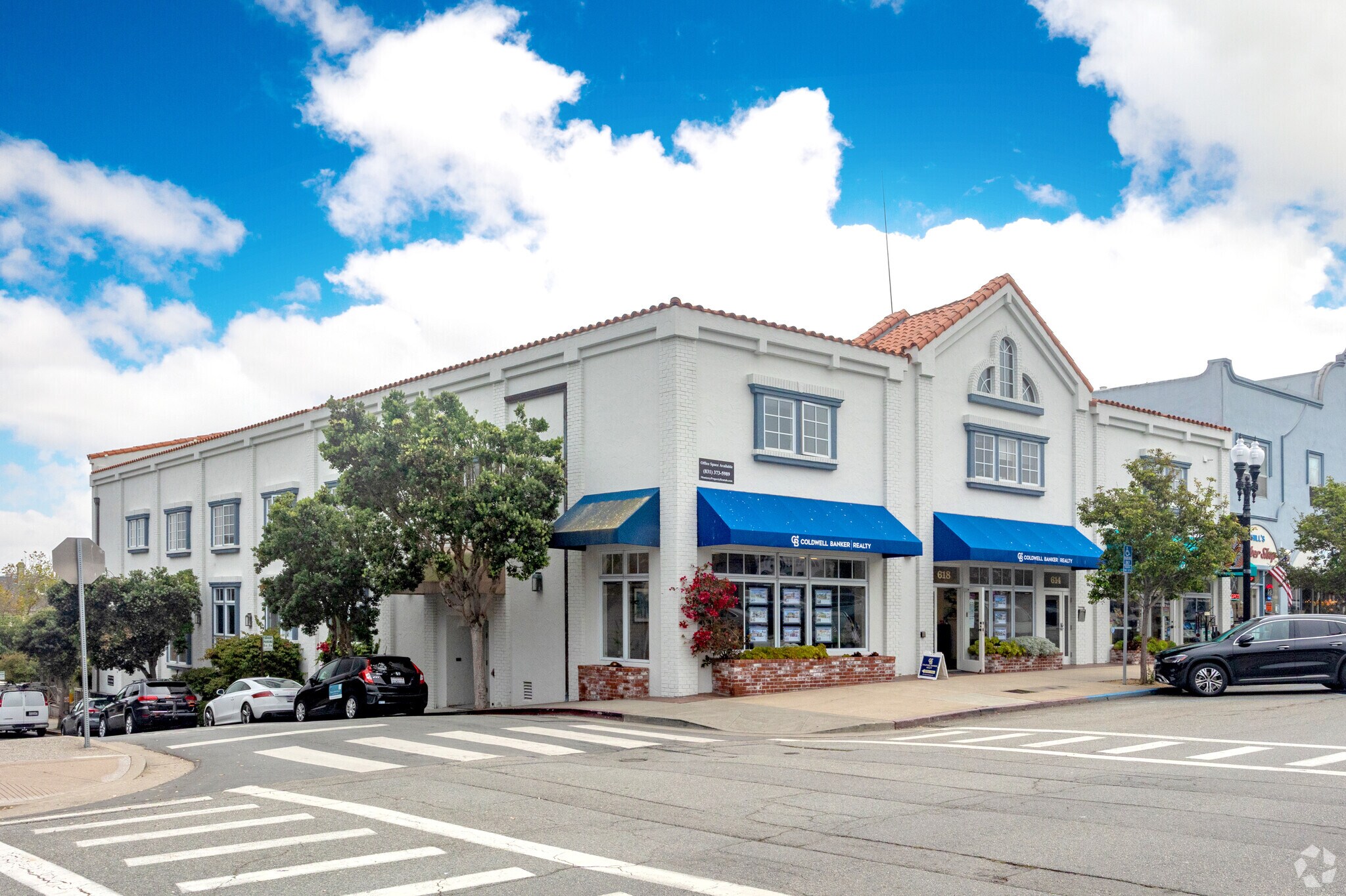 612-618 Lighthouse Ave, Pacific Grove, CA à louer Photo principale– Image 1 sur 6