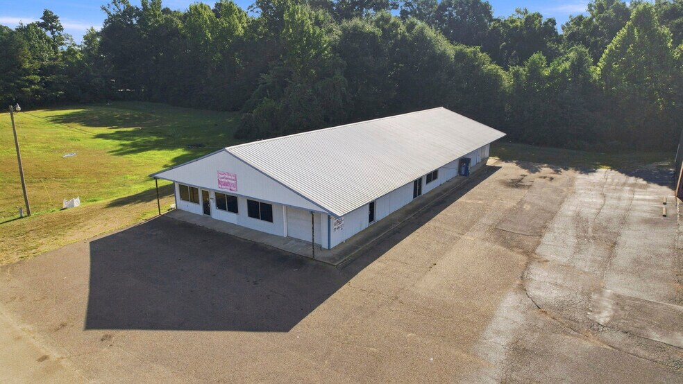 903 S Locust St, Mccomb, MS à vendre - Photo de l’immeuble – Image 2 sur 22