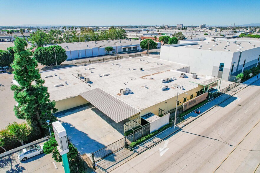 6820-6830 E Washington Blvd, Commerce, CA à vendre - Photo de l’immeuble – Image 3 sur 36
