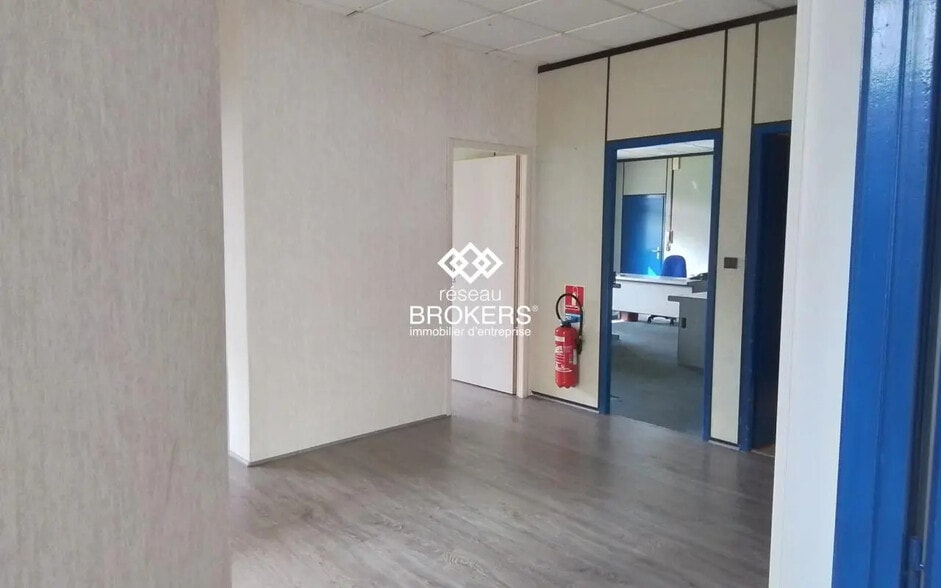 Bureau dans Lannemezan à louer - Photo de l’immeuble – Image 1 sur 6