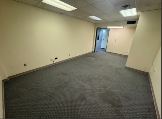 6411 Buswell Rd, Richmond, BC à louer Photo intérieure– Image 1 sur 2