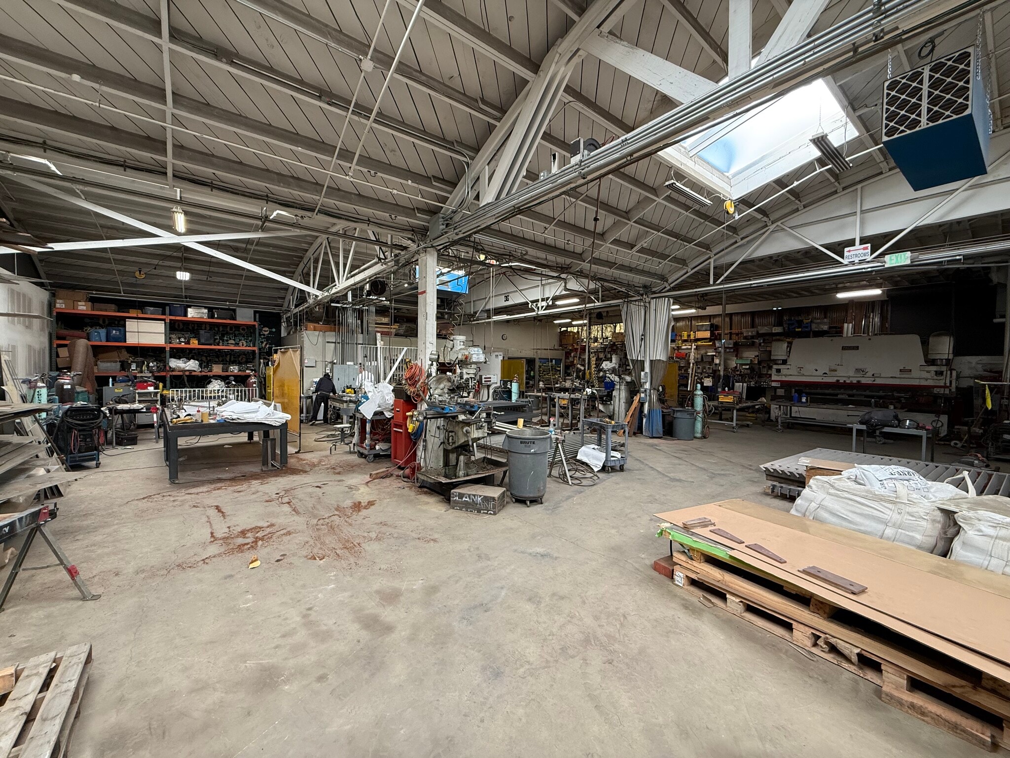 3100 E 10th St, Oakland, CA à louer Photo intérieure– Image 1 sur 5