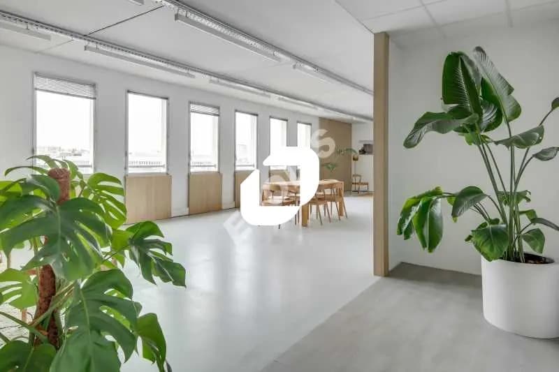 Bureau dans Montreuil à vendre - Photo de l’immeuble – Image 3 sur 8