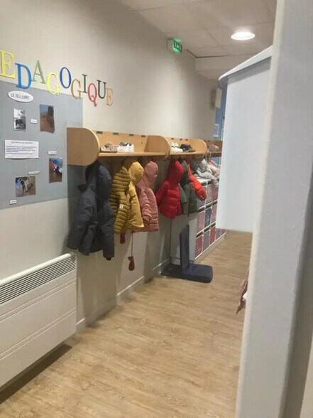 9 Rue De Chanconnet, Argenteuil à vendre - Photo de l’immeuble – Image 3 sur 6