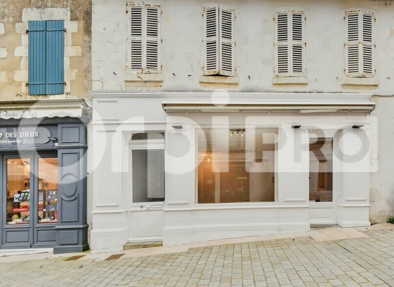 Local commercial dans Saint-Martin-de-Ré à louer - Photo de l’immeuble – Image 3 sur 8