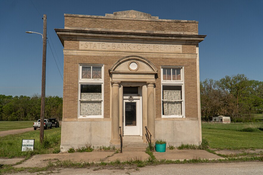 501 Webster St, Liberty, NE à vendre - Photo de l’immeuble – Image 1 sur 7