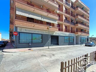 Plus de détails pour Local commercial à louer