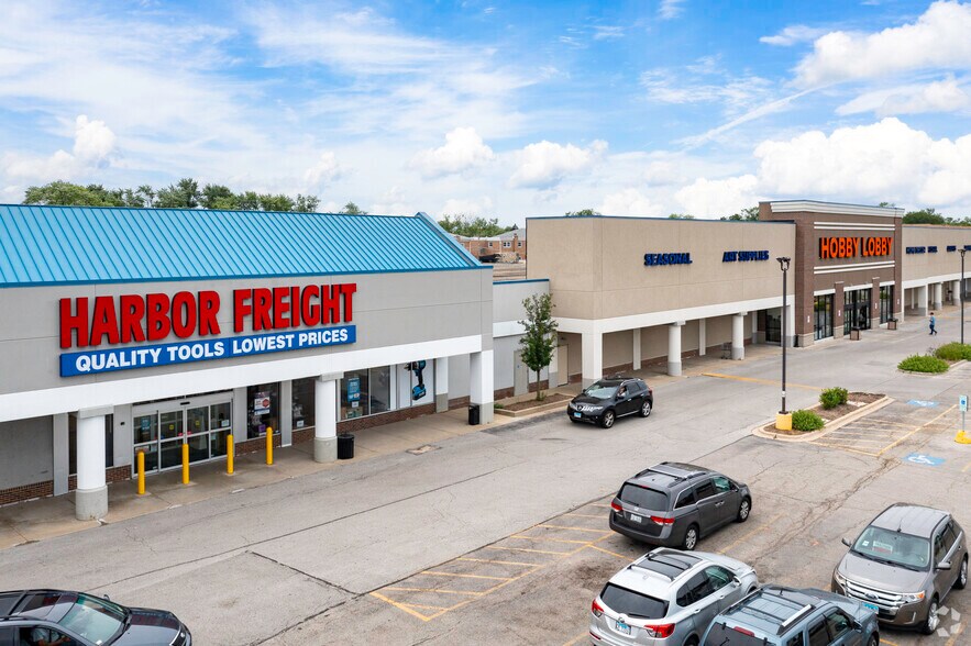 7225-7241 W Dempster St, Niles, IL à louer - Photo de l’immeuble – Image 2 sur 5