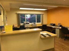 2125 E Thousand Oaks Blvd, Thousand Oaks, CA à louer Photo intérieure– Image 1 sur 6