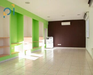 Plus de détails pour Local commercial à louer