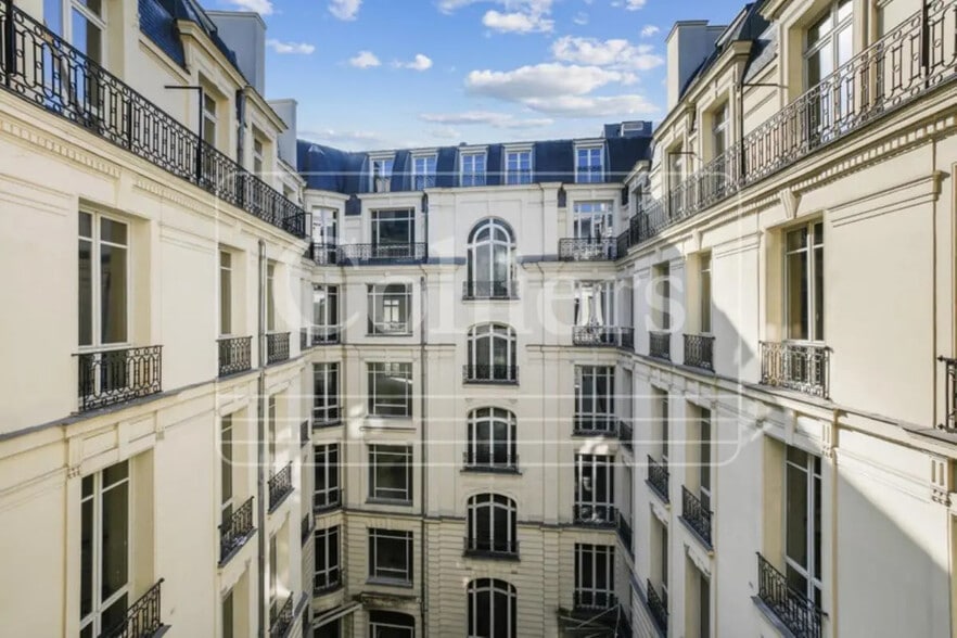 31 Bis Avenue Pierre Ier De Serbie, Paris à louer - Photo de l’immeuble – Image 3 sur 30