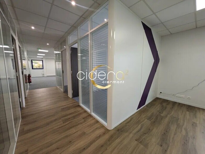 Bureau dans Clermont-Ferrand à louer - Photo de l’immeuble – Image 2 sur 7