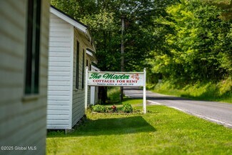 Plus de détails pour 4140 County Route 48, Argyle, NY - Hôtellerie à vendre