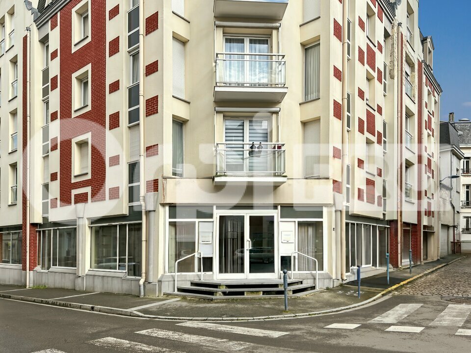 Local commercial dans Arras à vendre Photo de l’immeuble– Image 1 sur 10