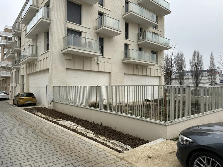 2 Rue Benoîte Groult, Bondy à vendre - Photo de l’immeuble – Image 3 sur 20