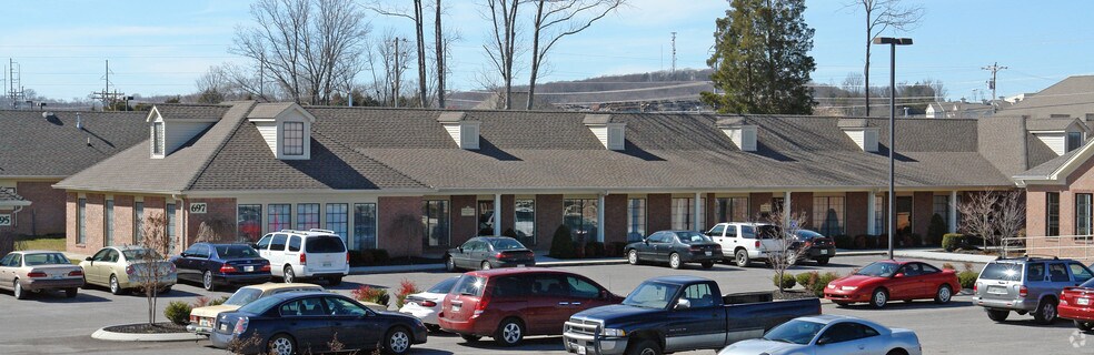 697 President Pl, Smyrna, TN à louer - Photo de l’immeuble – Image 2 sur 4