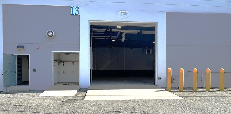 13 West St, East Hanover, NJ à louer - Photo de l’immeuble – Image 2 sur 7