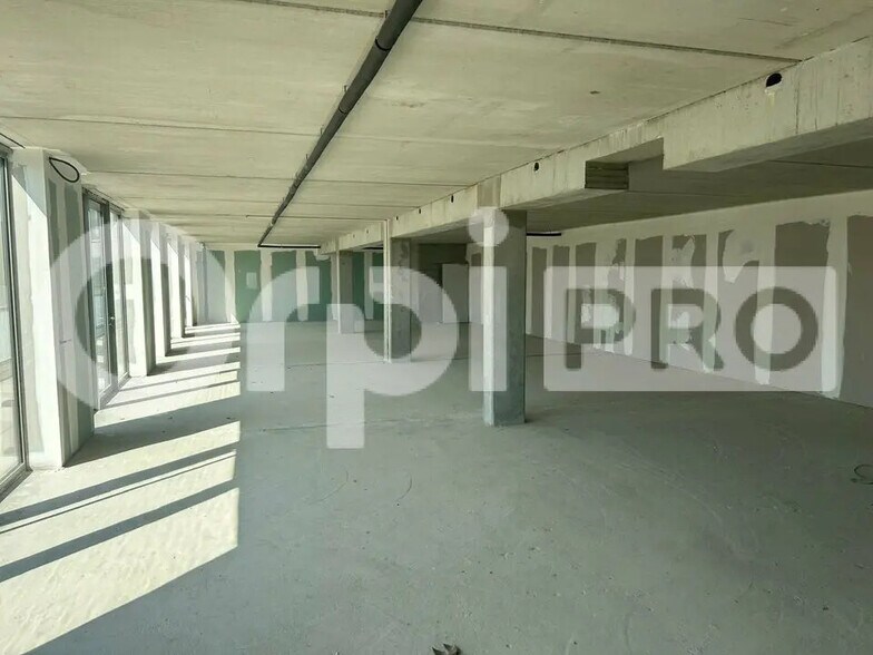 Bureau dans Avon à vendre - Photo de l’immeuble – Image 2 sur 5