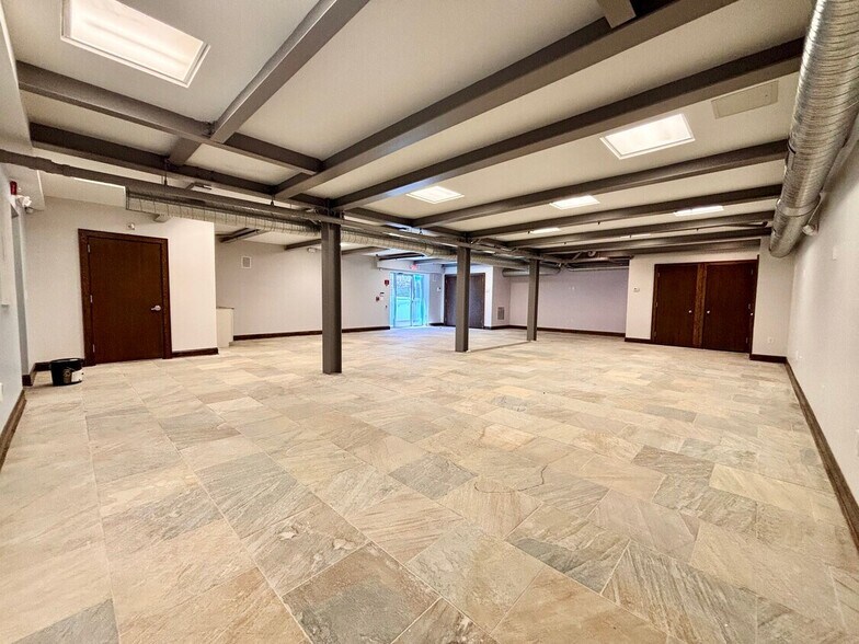 3000 Summer St, Stamford, CT à louer - Photo de l’immeuble – Image 3 sur 9