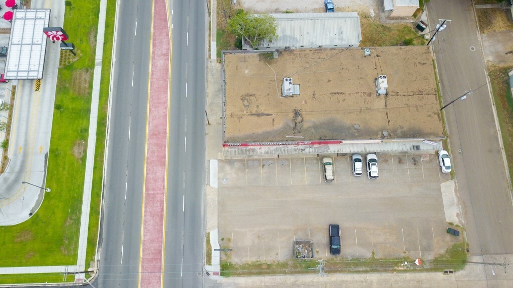 701 E Rio Grande St, Victoria, TX à louer Aérien– Image 1 sur 14