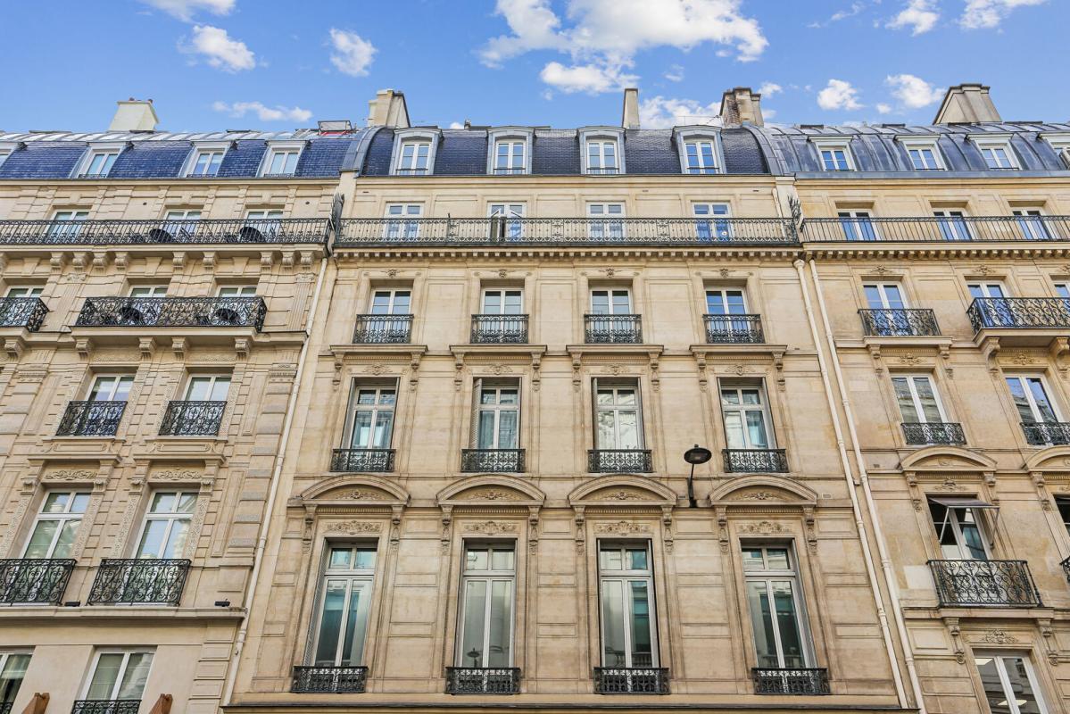 19 Rue Du Quatre Septembre, Paris à louer Photo de l’immeuble– Image 1 sur 7
