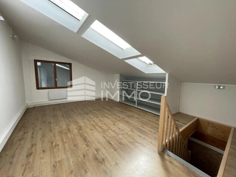 Local d’activités dans Sainte-Geneviève-des-Bois à louer - Photo intérieure – Image 3 sur 15