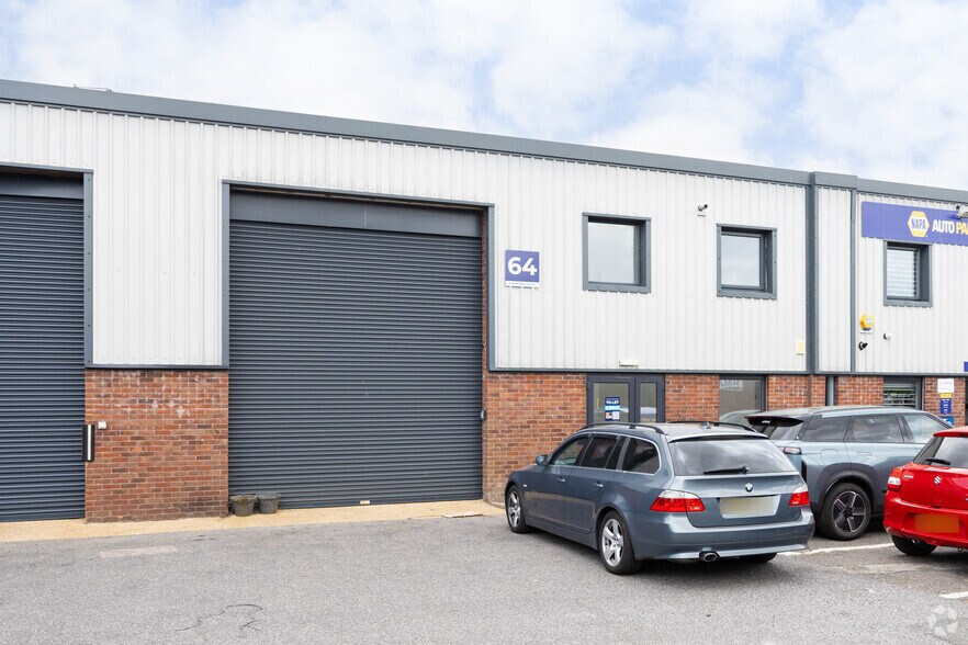 58-66 Hammonds Dr, Eastbourne à louer - Photo de l’immeuble – Image 3 sur 3