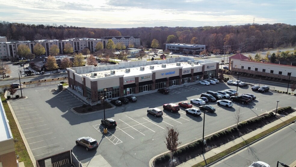 3872-3894 Oxford Station Way, Winston-Salem, NC à louer - Photo de l’immeuble – Image 2 sur 7
