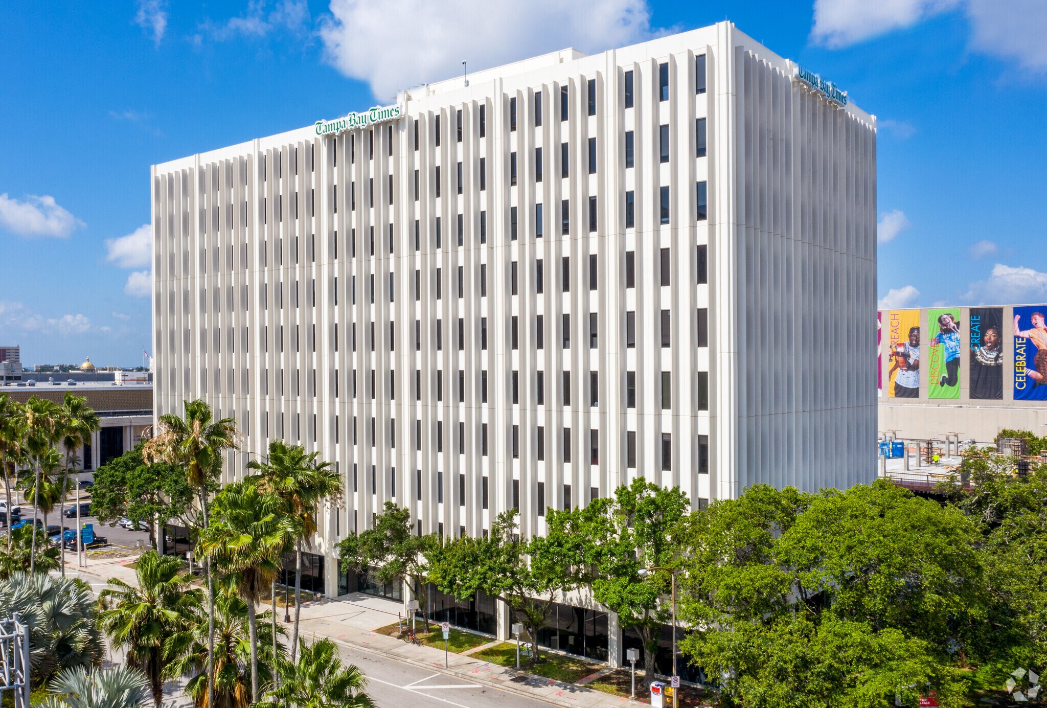 1000 N Ashley Dr, Tampa, FL à louer Photo de l’immeuble– Image 1 sur 16