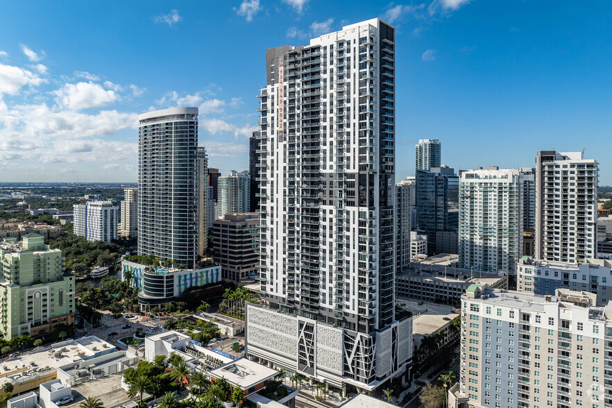 201 SE 6th Ave, Fort Lauderdale, FL à louer - Photo principale – Image 1 sur 47