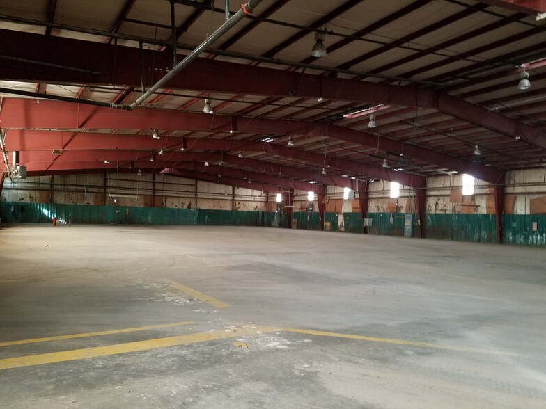 110 W Borderland Rd, El Paso, TX à louer - Photo intérieure – Image 2 sur 21