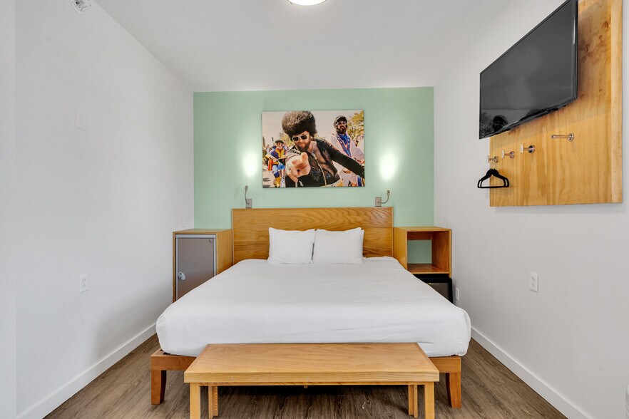 1225 St. Charles ave, New Orleans, LA à vendre - Photo de l’immeuble – Image 3 sur 9