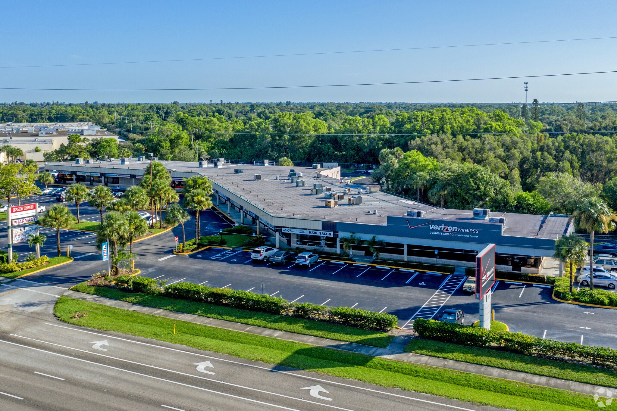 6027-6127 SE Federal Hwy, Stuart, FL à louer Photo principale– Image 1 sur 25