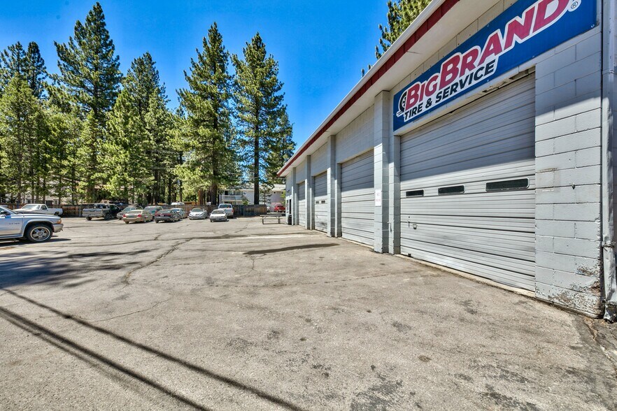 2614 Sussex Ave, South Lake Tahoe, CA à vendre - Photo principale – Image 1 sur 4