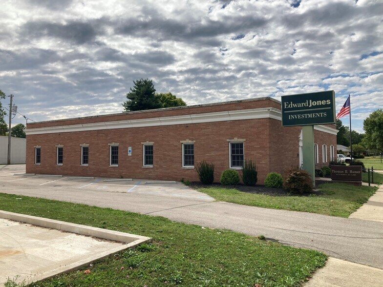 2101 E 8th St, Anderson, IN à vendre - Photo de l’immeuble – Image 3 sur 16