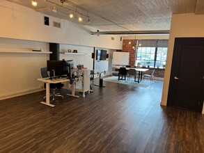 1230 W Morehead St, Charlotte, NC à louer Photo de l’immeuble– Image 1 sur 7