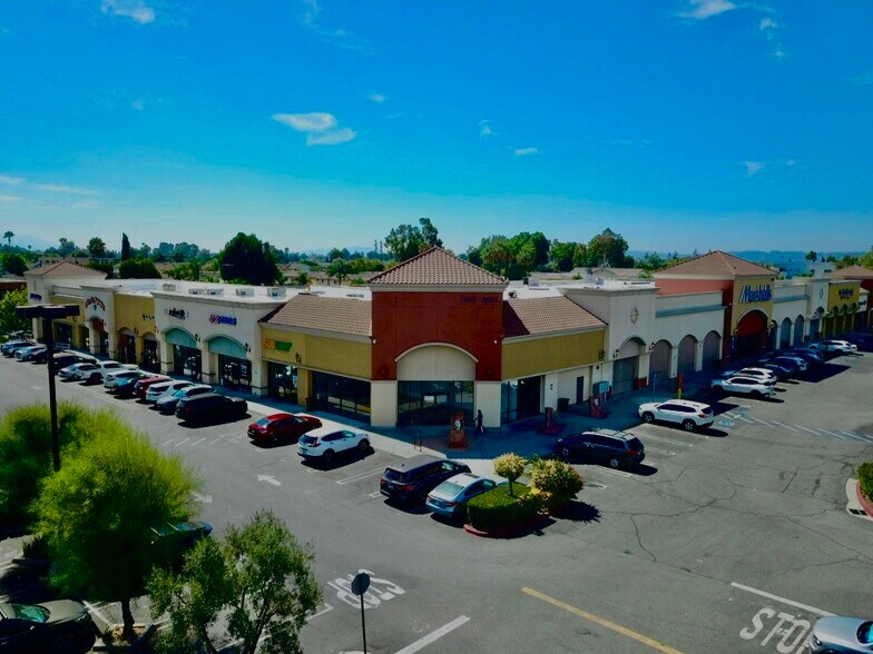 9000-9054 Sepulveda Blvd, North Hills, CA à louer - Photo de l’immeuble – Image 3 sur 10