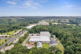 Plus de détails pour 555 Country Club Rd, Dallas, PA - Industriel/Logistique à vendre