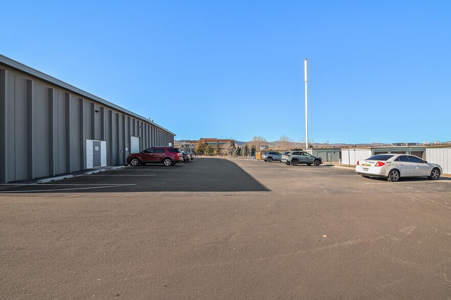 2111 S College Ave, Fort Collins, CO à louer - Photo de l’immeuble – Image 2 sur 13